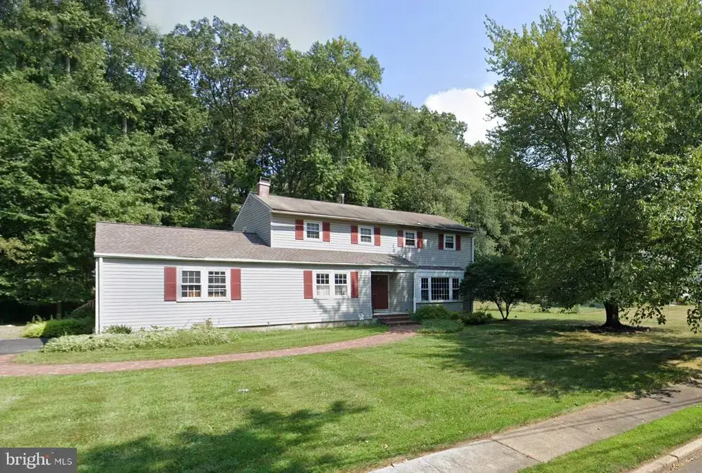 95 Maple Stream Rd, HIGHTSTOWN