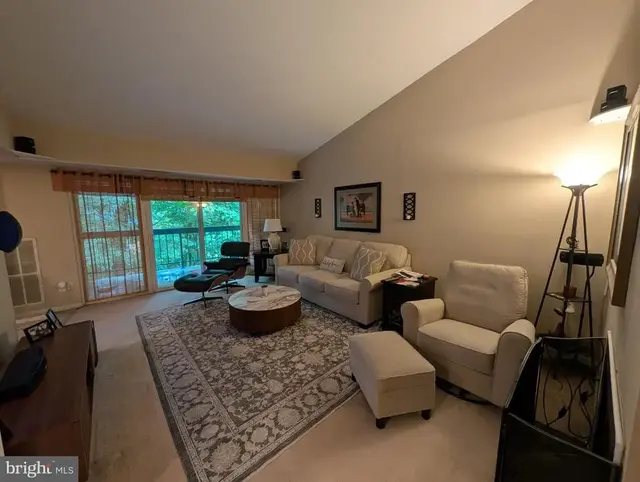 11821 Breton Ct #21, Reston