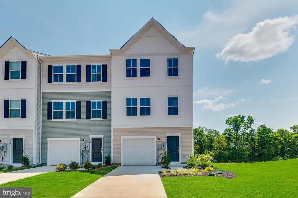 64 Bigler Rd, INWOOD