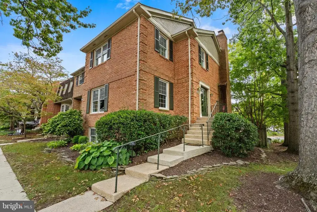 8265 Cedar Landing Ct, ALEXANDRIA