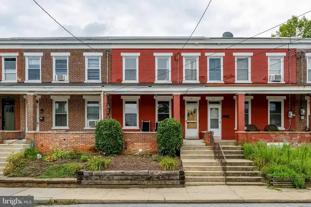 25 E 3rd St, Quarryville