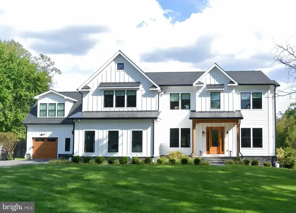 10201 Gary Rd, POTOMAC