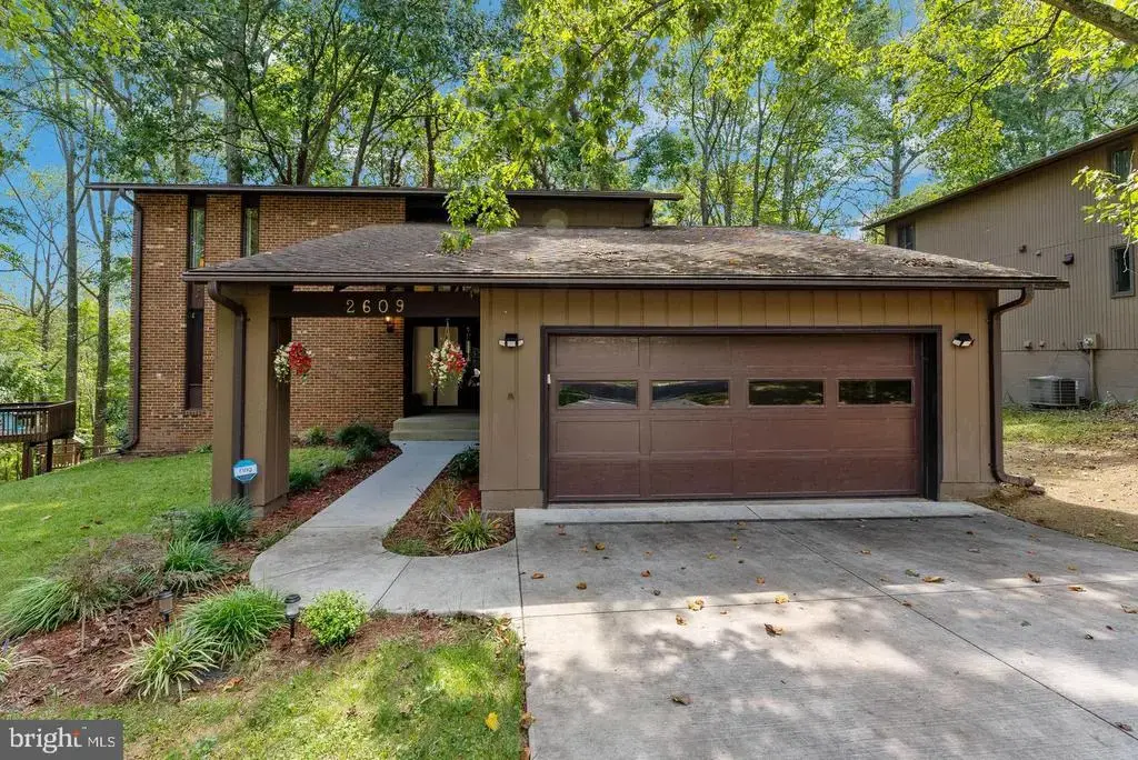 2609 Woodfern Ct, WOODBRIDGE