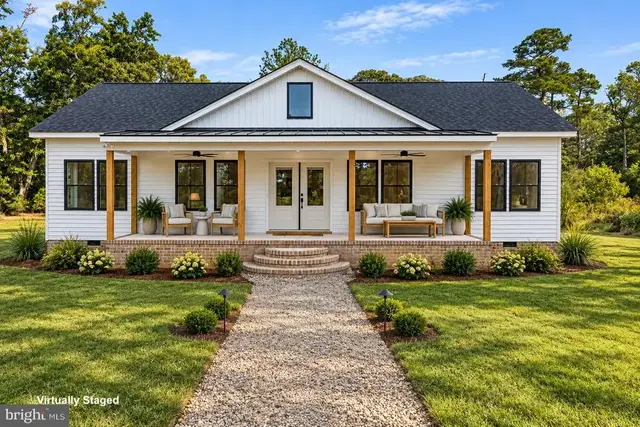 641 Mystic Shore Dr, Reedville