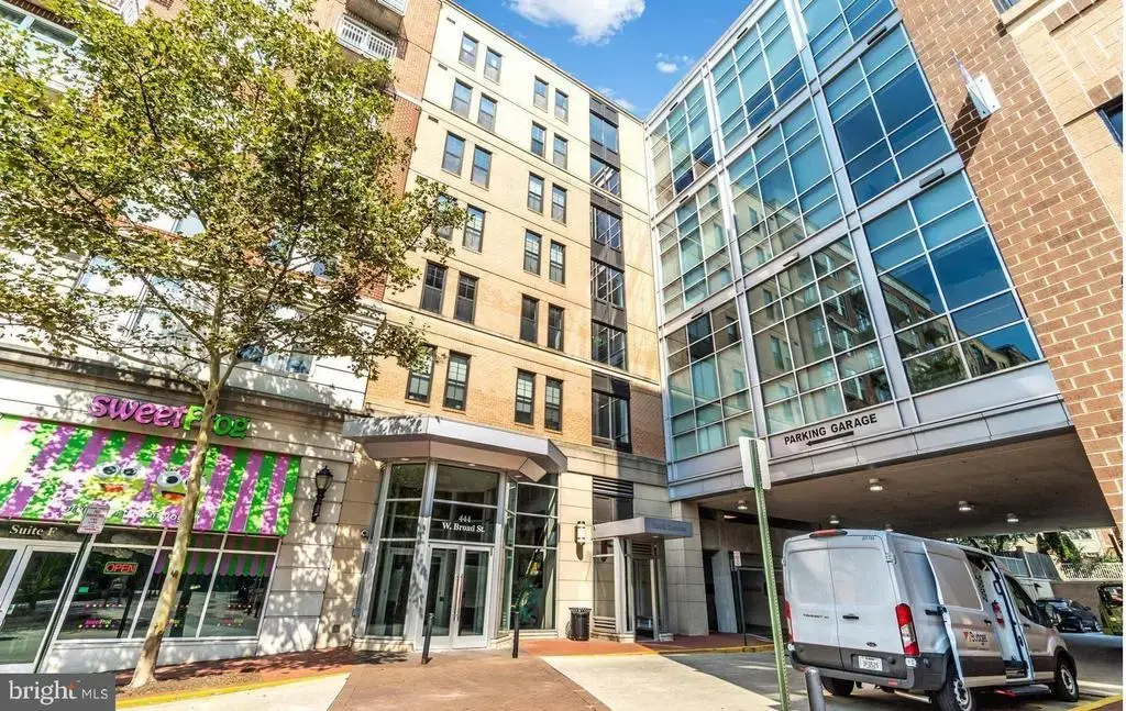 444 Broad St #530, FALLS CHURCH