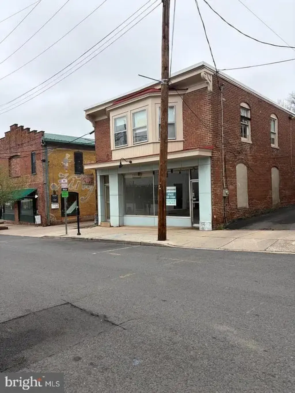 10 Coryell St, LAMBERTVILLE