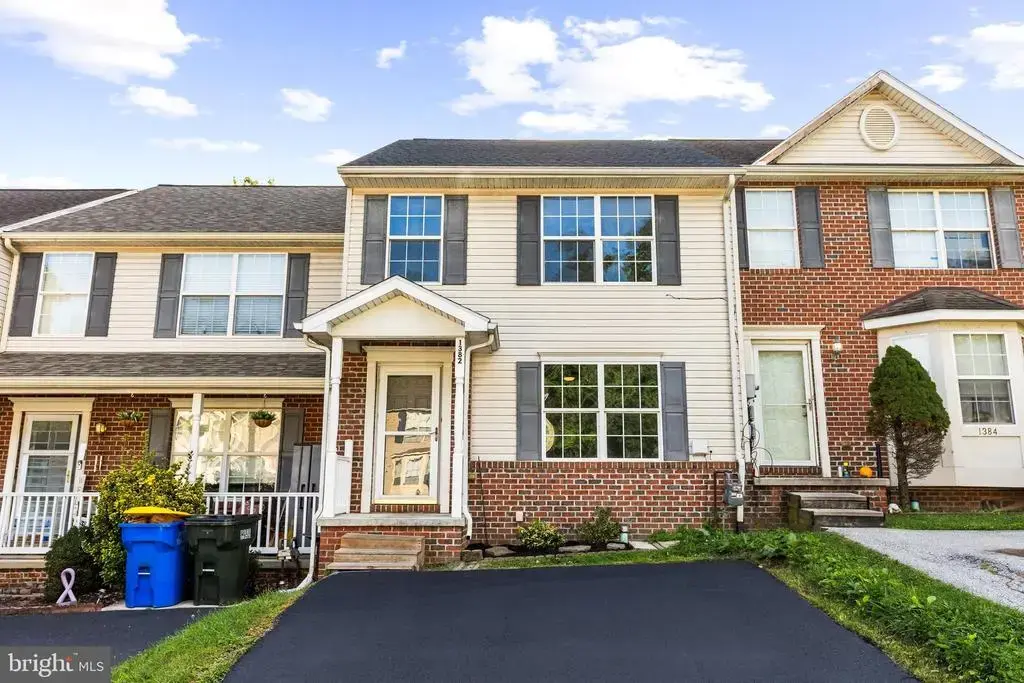 1382 Wanda Dr, HANOVER