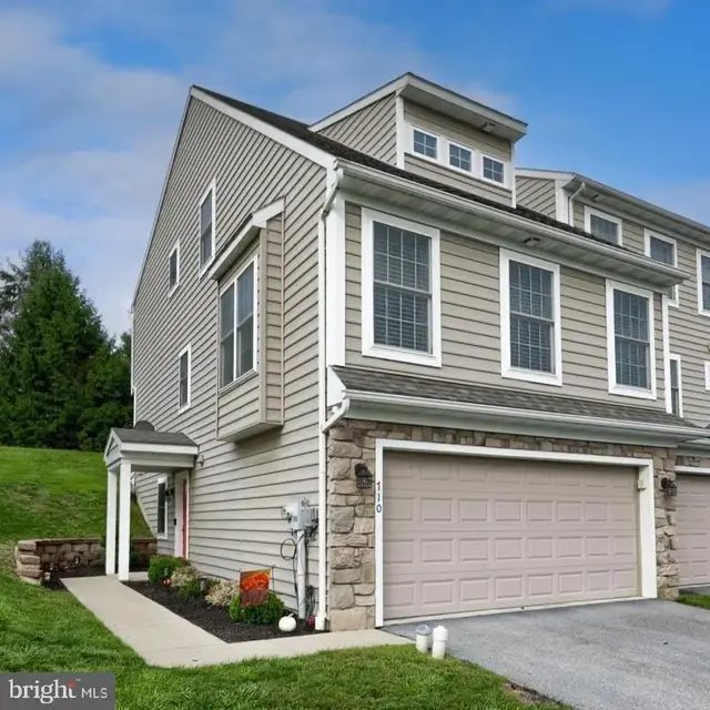 710 Keller Dr, Lititz