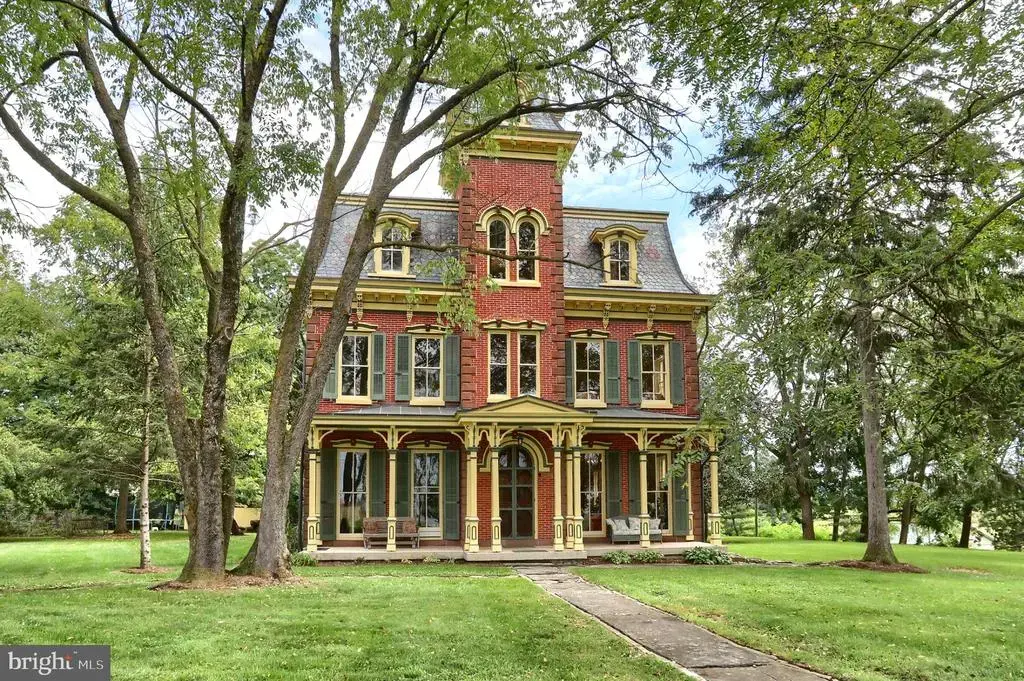 807 Weavertown Rd, MYERSTOWN