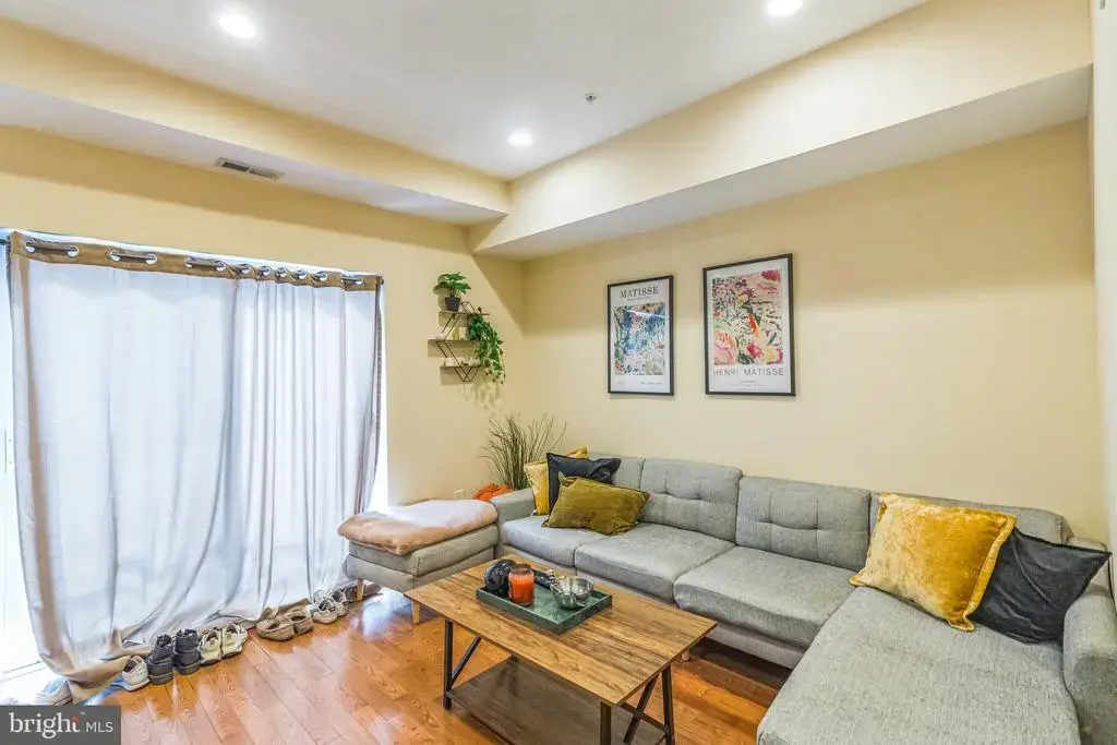 1614 Cambridge St #unit 2, PHILADELPHIA