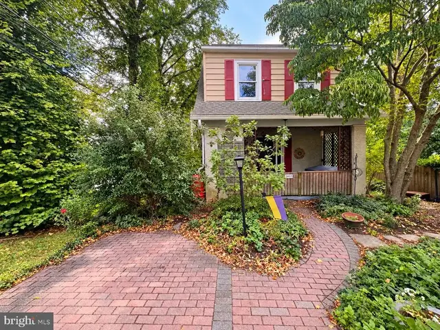 29 Garrett Ave, Bryn Mawr