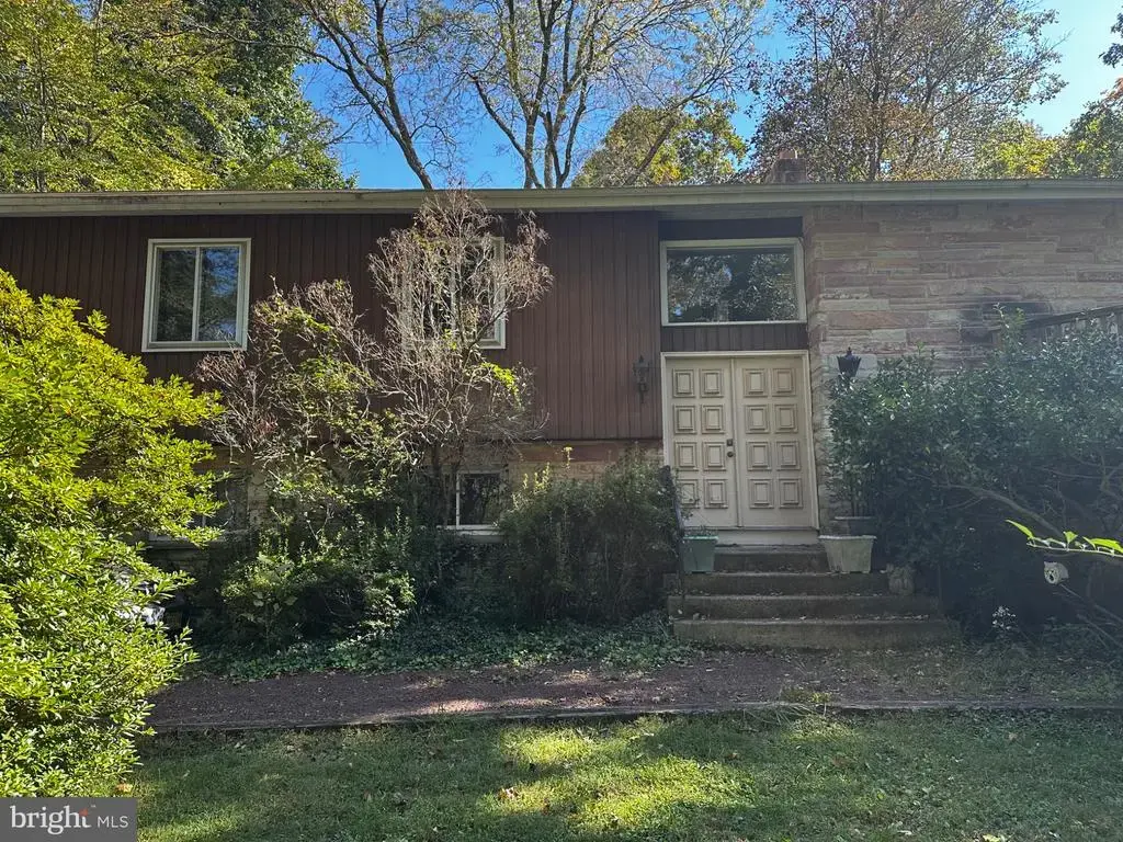 66 Jacobs Creek Rd, EWING TWP