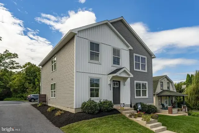 231 E Fulton St, Ephrata