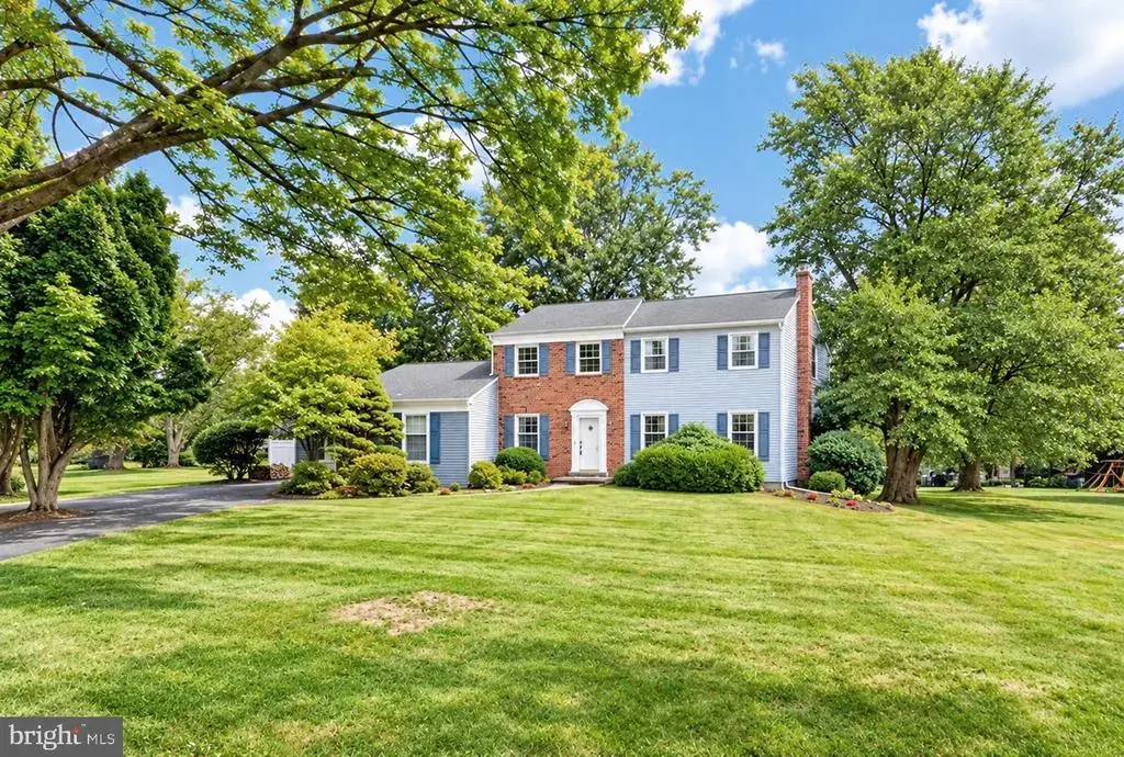 1243 Upton Cir, WEST CHESTER
