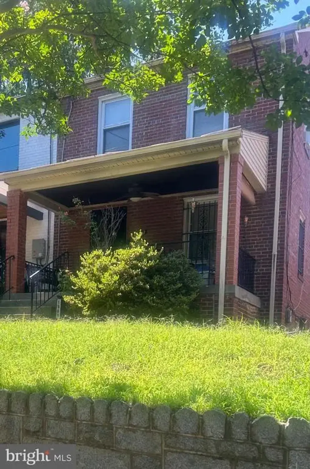 1963 S Street Se, WASHINGTON