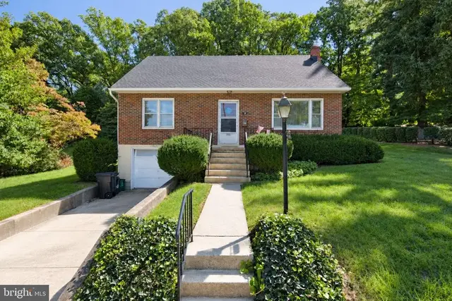 115 Woodland Rd, Reading