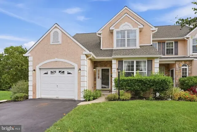 30 Wheatsheaf Ln, Eagleville