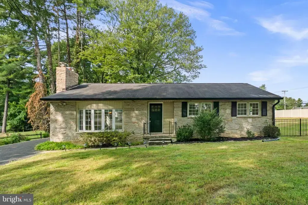 2802 Greenway Dr, ELLICOTT CITY
