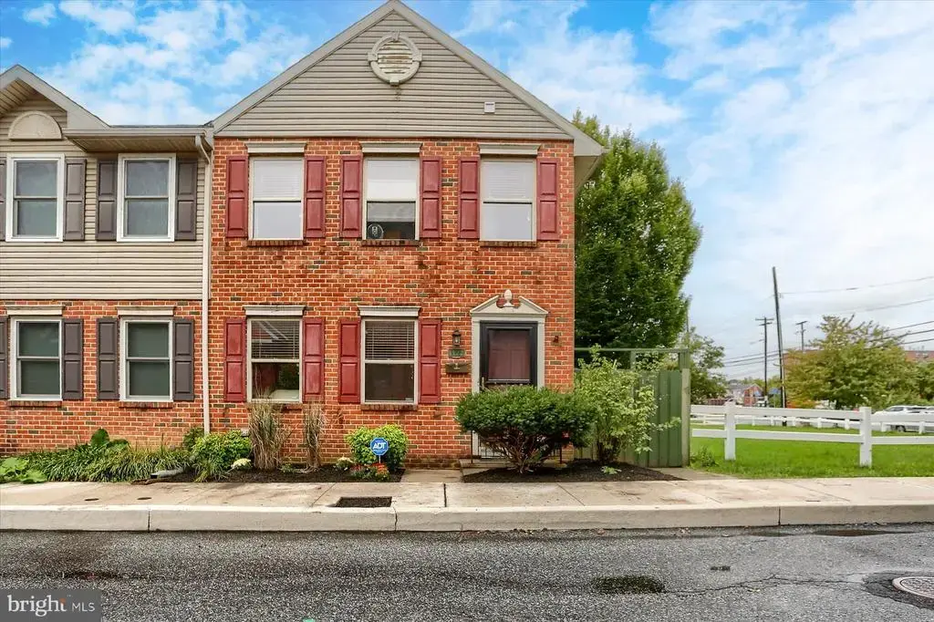1422 Fulton St, HARRISBURG