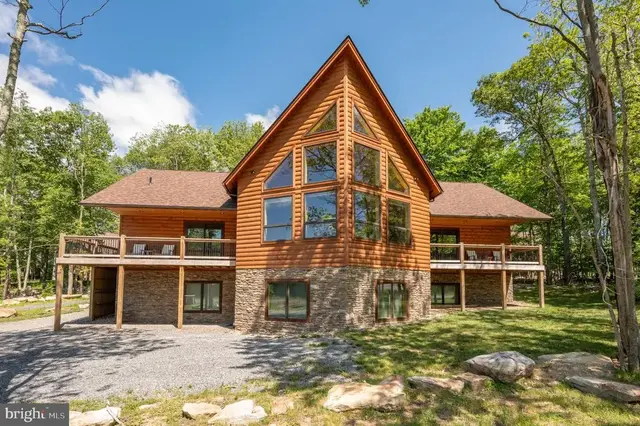 88 Wisp Adventure Rd, Mc Henry