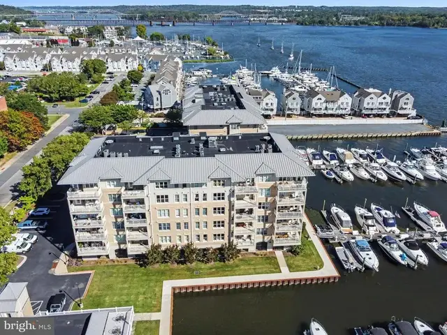 555 Concord St #2m, Havre De Grace