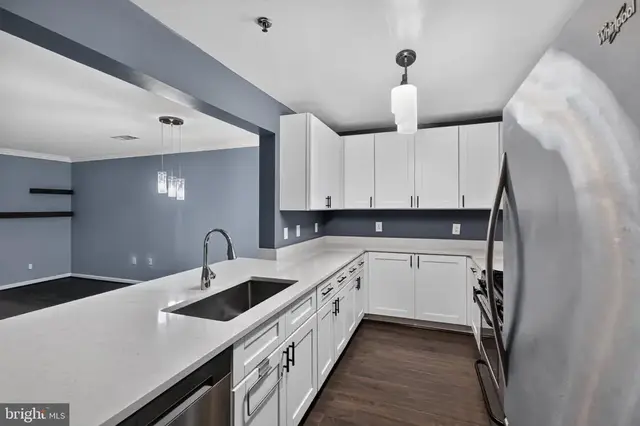 5565 Seminary Rd #110, Falls Church