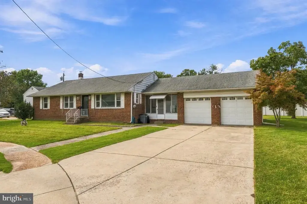 97 Center St, GIBBSTOWN