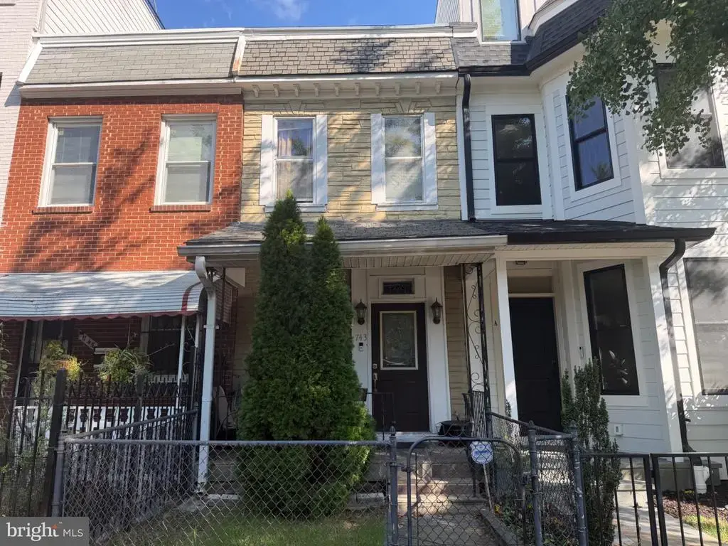 743 Morton St Nw, WASHINGTON