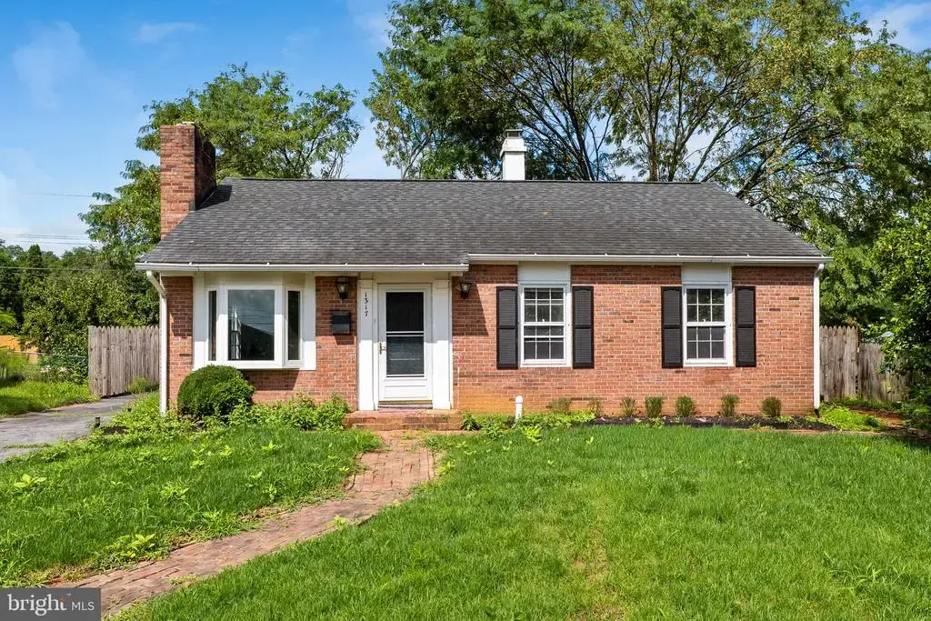 1317 Cedarwood Dr, HAGERSTOWN