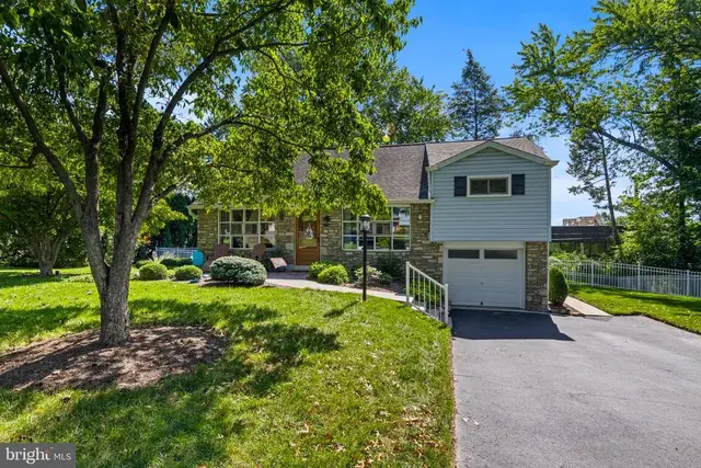 1714 Chalk Ave, Blue Bell