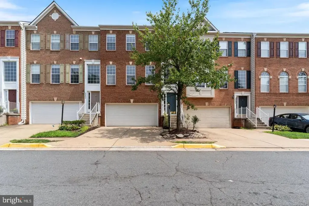 20804 Miranda Falls Sq, STERLING