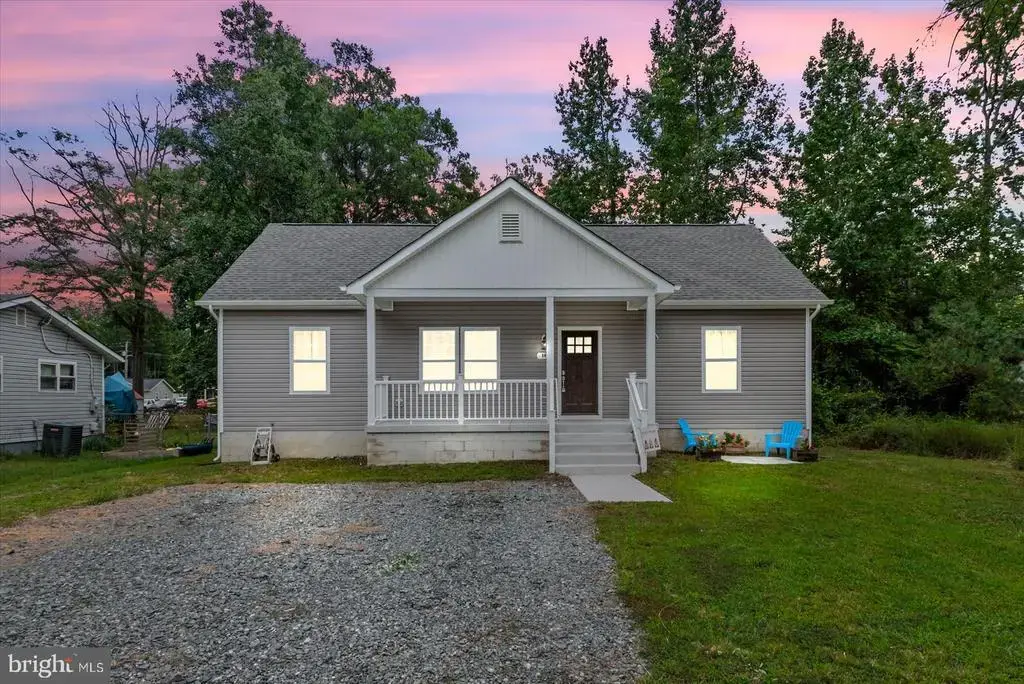 58 Pine St, COLONIAL BEACH