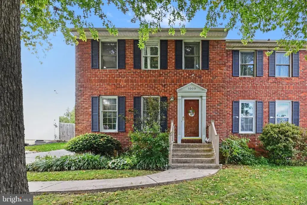 1009 Northfield Dr, CARLISLE
