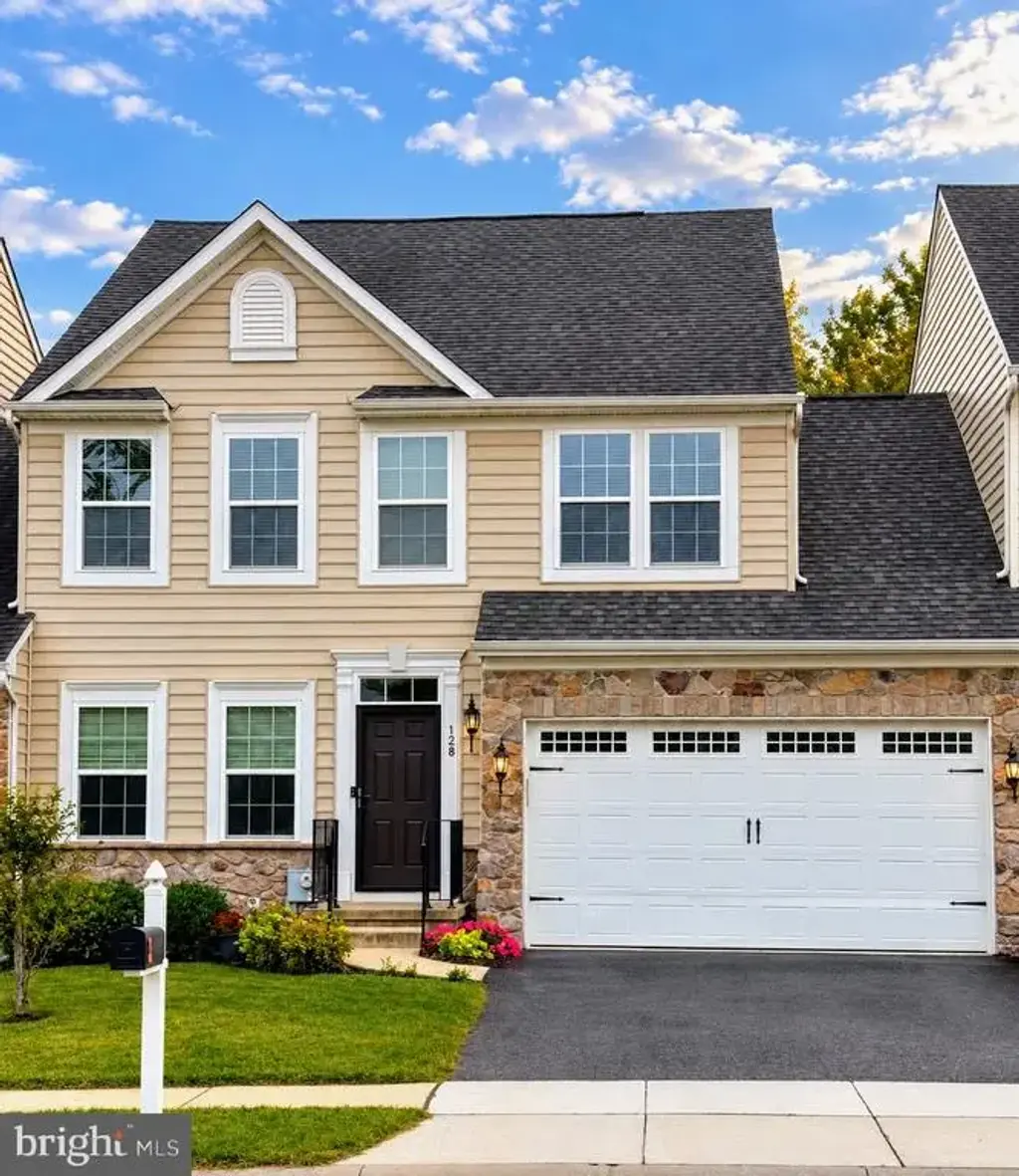 128 E General Grey Ct, NEWARK