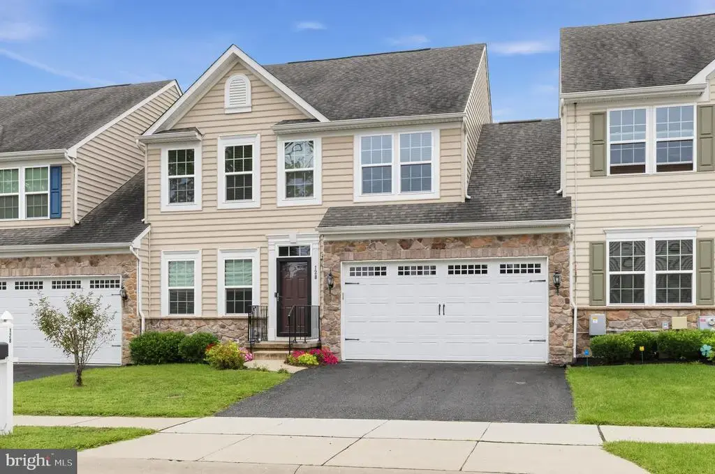 128 E General Grey Ct, NEWARK