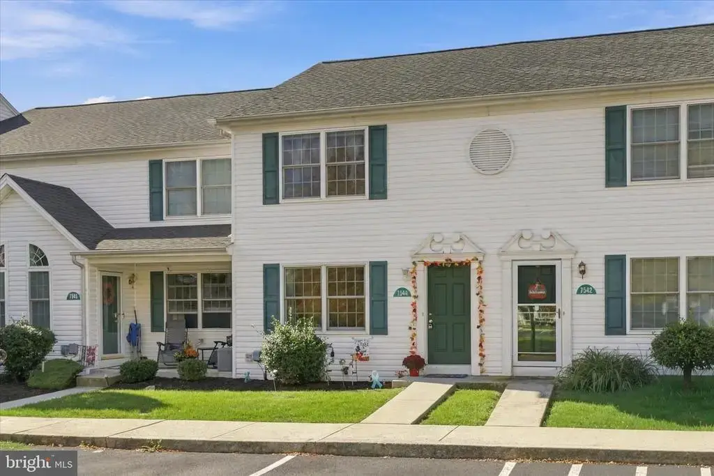 7544 Clover Lee Blvd, HARRISBURG