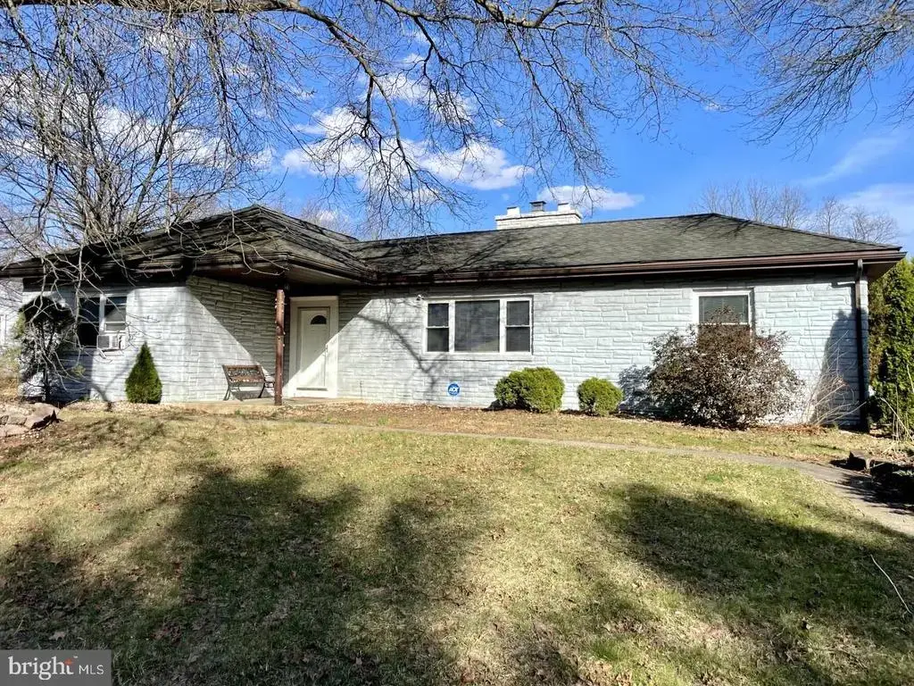 1343 Church Rd, HERSHEY