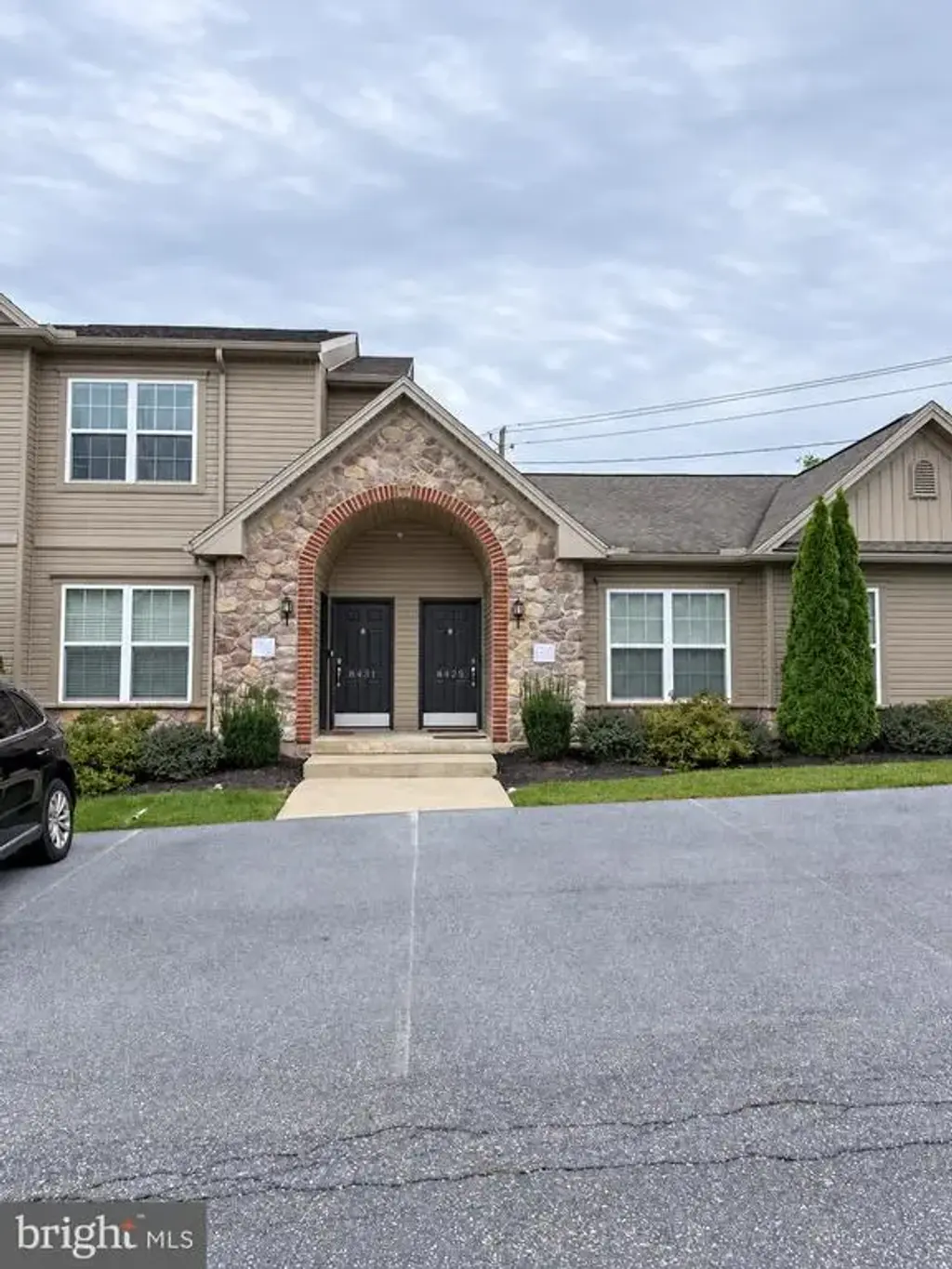8431 Hilton St, HUMMELSTOWN