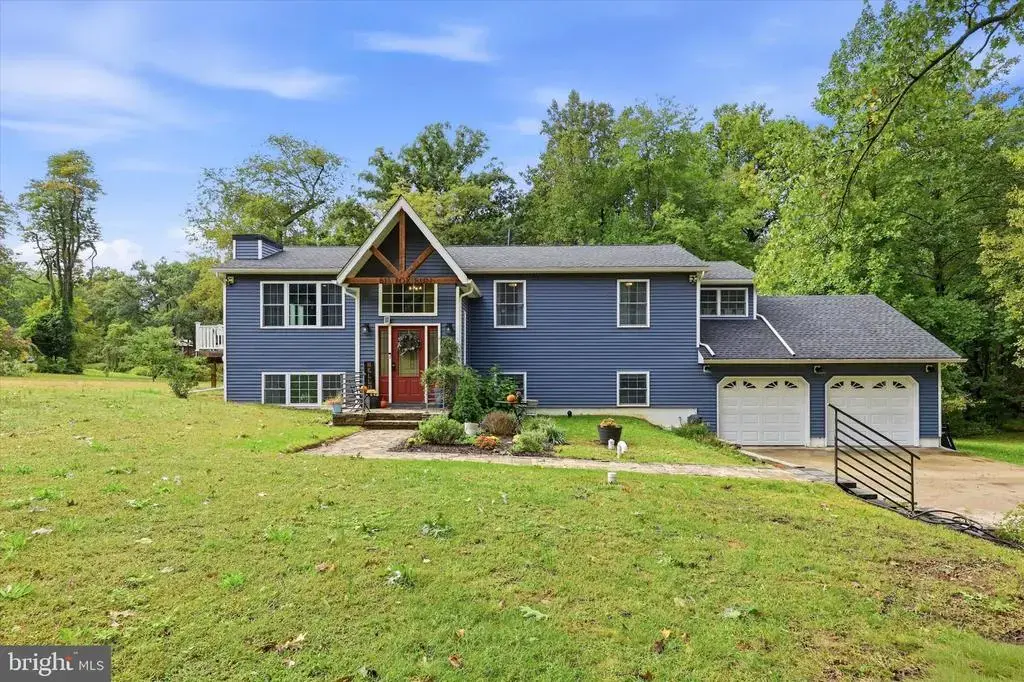 615 Fox Run Rd, DEPTFORD