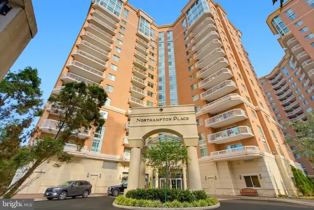 3101 N Hampton Dr #704, Alexandria