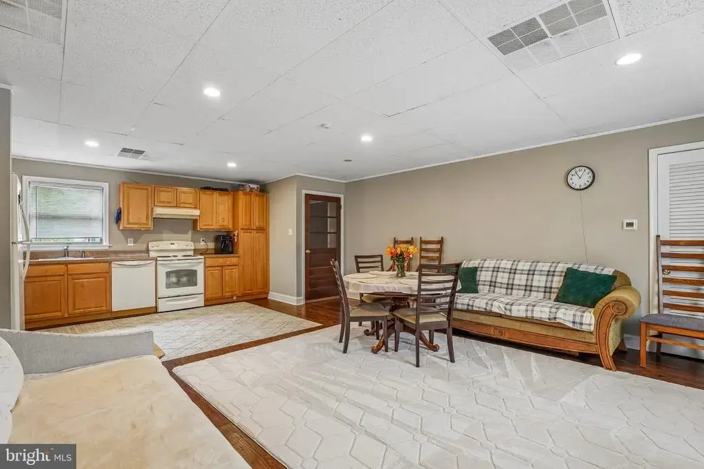 700 2nd Street Pike, RICHBORO