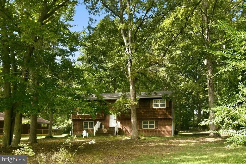 26 Colonial Cir, NORTH EAST