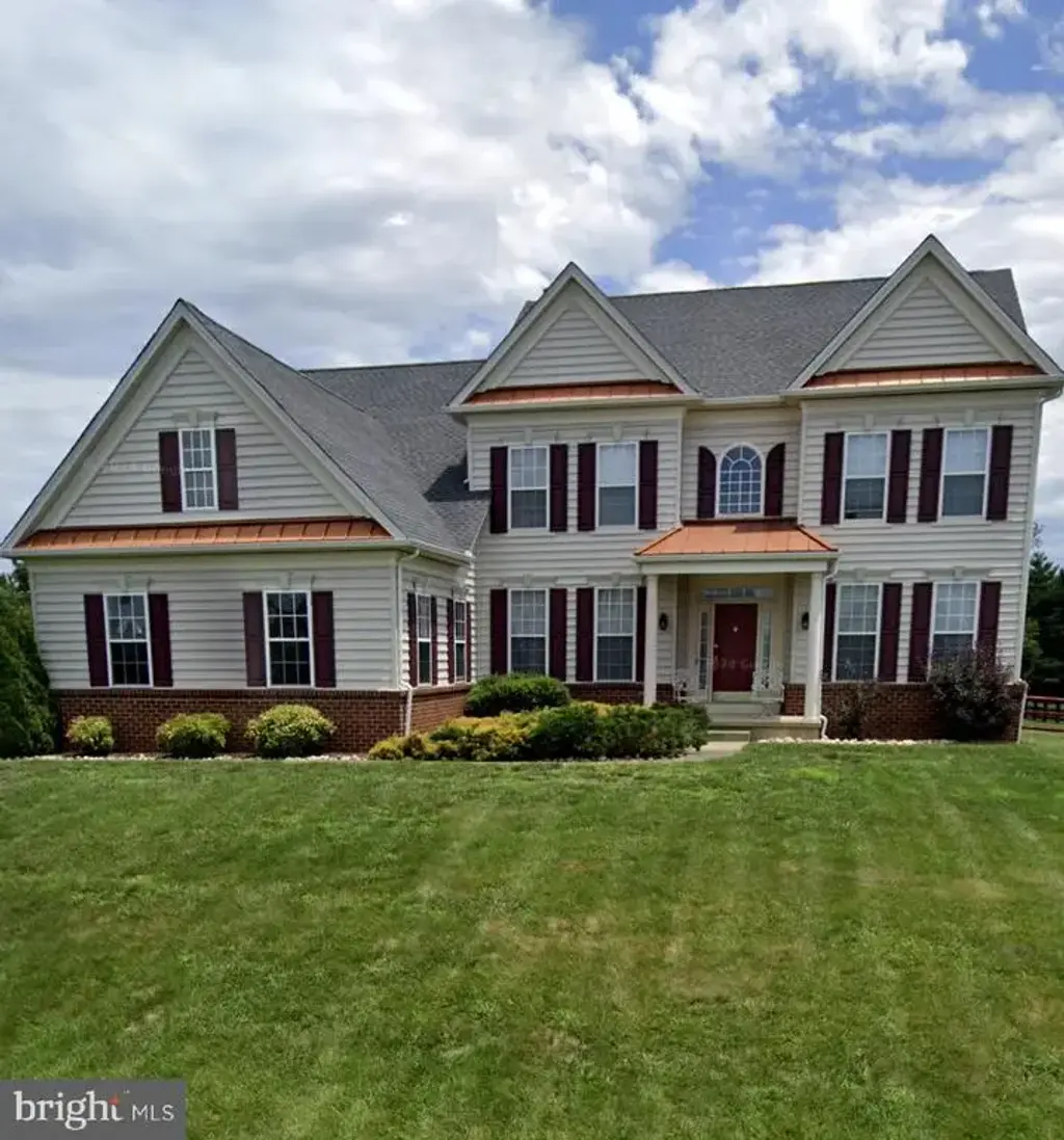 85 Delaware Canal Ct W, MIDDLETOWN
