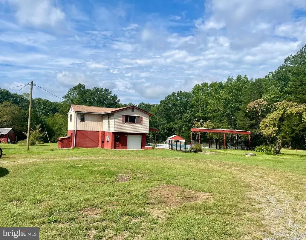 517 Doctors Rd, LOUISA