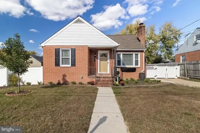 526 Newfield Rd, Glen Burnie