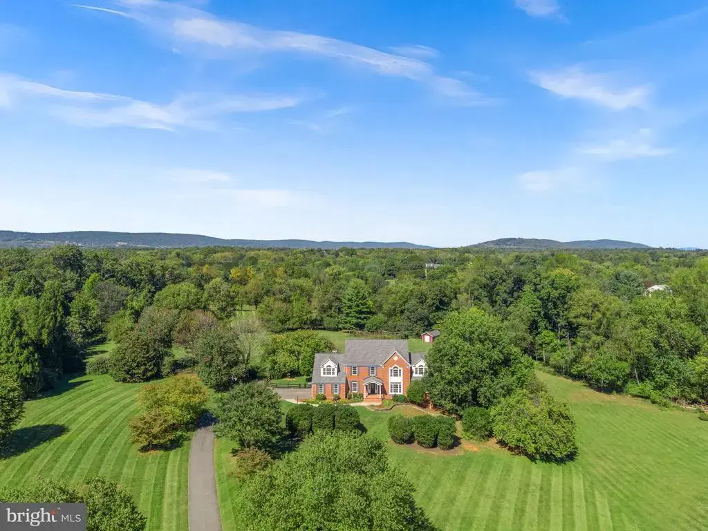 17508 Pinehurst Ct, PURCELLVILLE