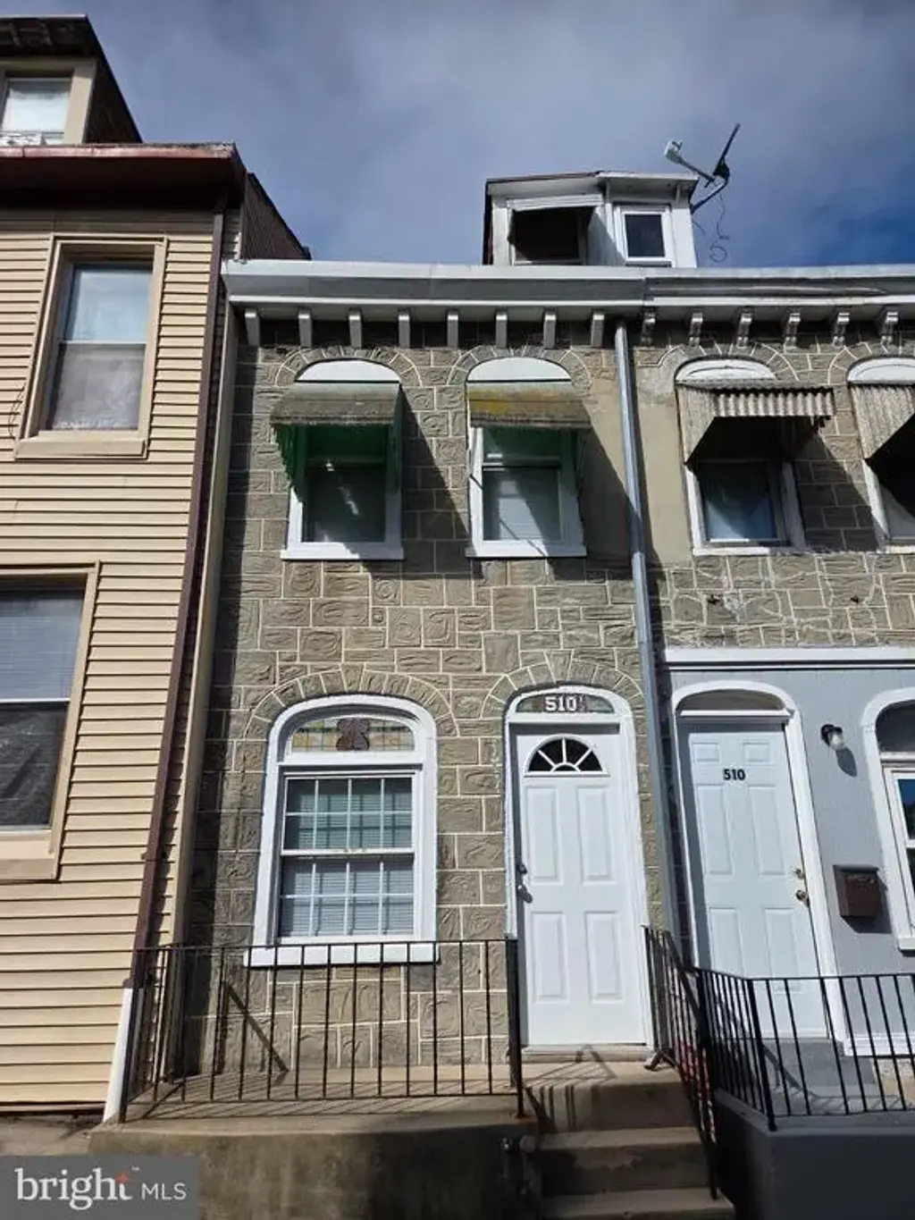 510 Maple St, READING