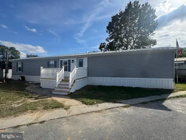 37 George Dr, Middletown