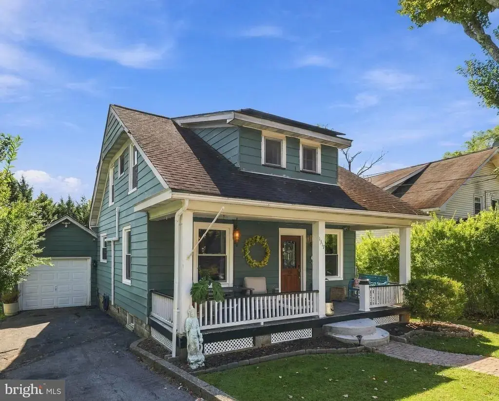 1317 Coolbaugh St, STROUDSBURG