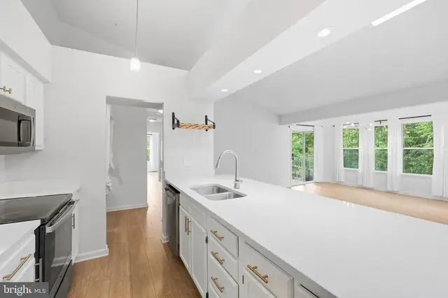 2812 Clear Shot Dr ##11-33, Silver Spring